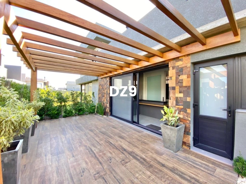 CASA DE ALTO PADRÃO: 1ª foto da galeria de imagens do imóvel