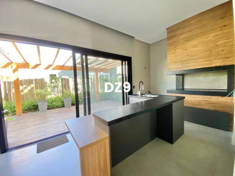 CASA DE ALTO PADRÃO: 3ª foto da galeria de imagens do imóvel