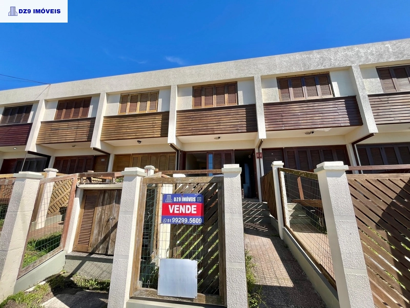 SOBRADO A UMA QUADRA DO MAR: 2ª foto da galeria de imagens do imóvel