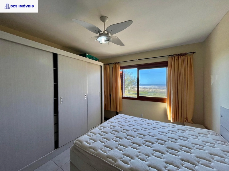 SOBRADO A UMA QUADRA DO MAR: 12ª foto da galeria de imagens do imóvel