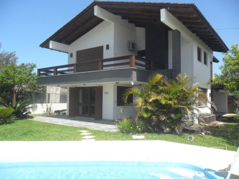 EXCELENTE SOBRADO PARA LOCAÇÃO TEMPORADA NO BAIRRO ATLÂNTIDA: 1ª foto da galeria de imagens do imóvel