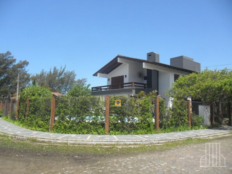 EXCELENTE SOBRADO PARA LOCAÇÃO TEMPORADA NO BAIRRO ATLÂNTIDA: 3ª foto da galeria de imagens do imóvel