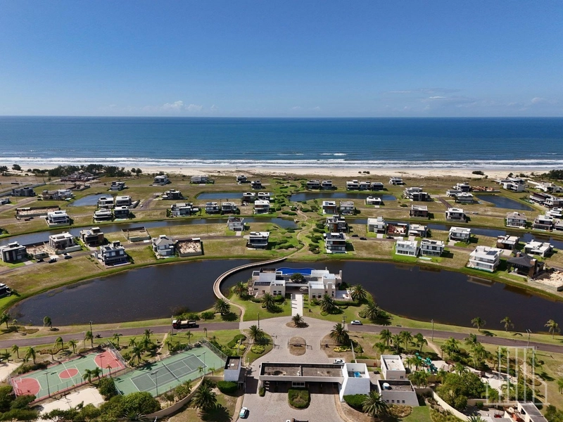COSTA SERENA CONDOMÍNIO A BEIRA MAR: 6ª foto da galeria de imagens do imóvel
