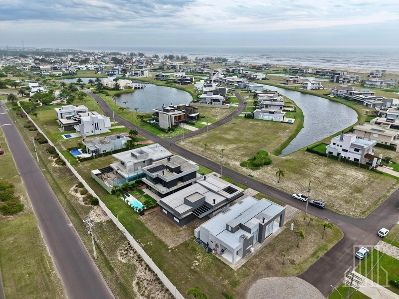 COSTA SERENA CONDOMÍNIO A BEIRA MAR: 3ª foto da galeria de imagens do imóvel