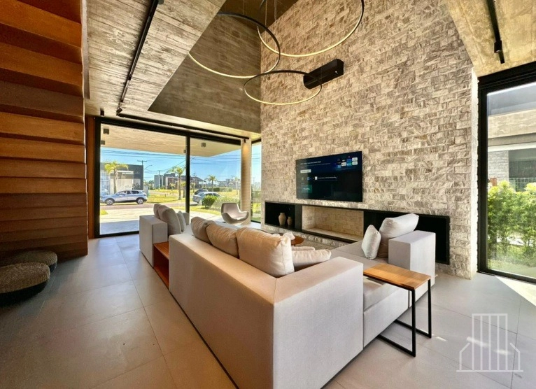 ESPETACULAR CASA DE ALTO PADRÃO NO CONDOMÍNIO COSTA SERENA –: 5ª foto da galeria de imagens do imóvel