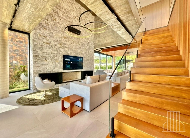 ESPETACULAR CASA DE ALTO PADRÃO NO CONDOMÍNIO COSTA SERENA –: 1ª foto da galeria de imagens do imóvel