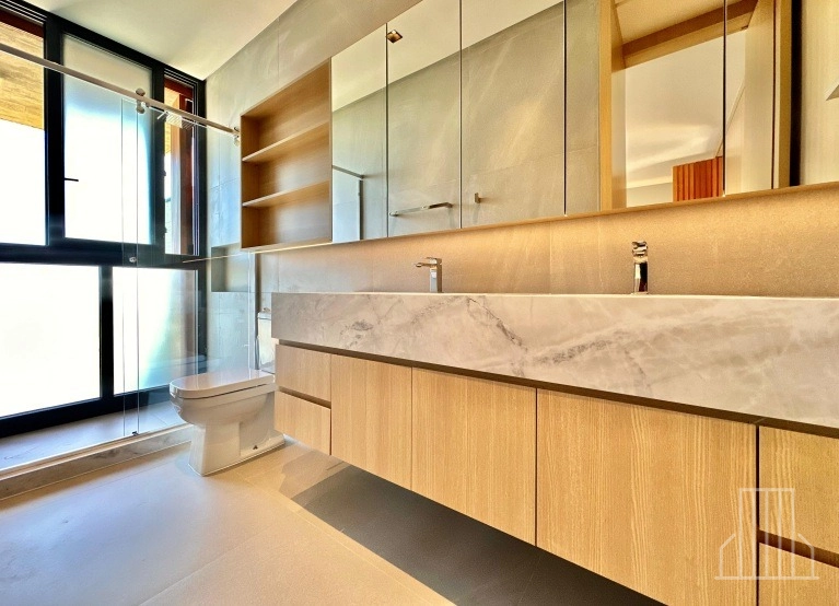 ESPETACULAR CASA DE ALTO PADRÃO NO CONDOMÍNIO COSTA SERENA –: 32ª foto da galeria de imagens do imóvel