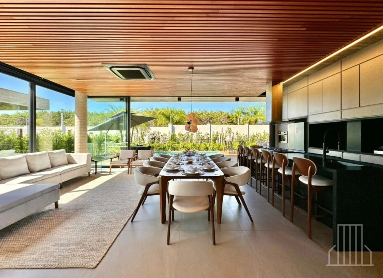 ESPETACULAR CASA DE ALTO PADRÃO NO CONDOMÍNIO COSTA SERENA –: 4ª foto da galeria de imagens do imóvel