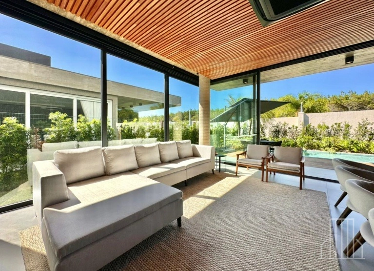 ESPETACULAR CASA DE ALTO PADRÃO NO CONDOMÍNIO COSTA SERENA –: 7ª foto da galeria de imagens do imóvel