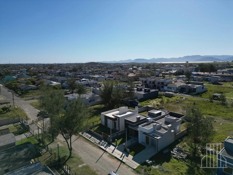 LINDA CASA LOCALIZADA NO BAIRRO JARDIM BEIRA MAR!: 5ª foto da galeria de imagens do imóvel