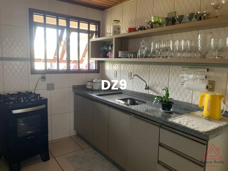 CASA DE 4 DORMITÓRIOS SENDO 2 SUÍTES!: 5ª foto da galeria de imagens do imóvel