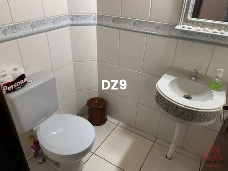 CASA DE 4 DORMITÓRIOS SENDO 2 SUÍTES!: 8ª foto da galeria de imagens do imóvel