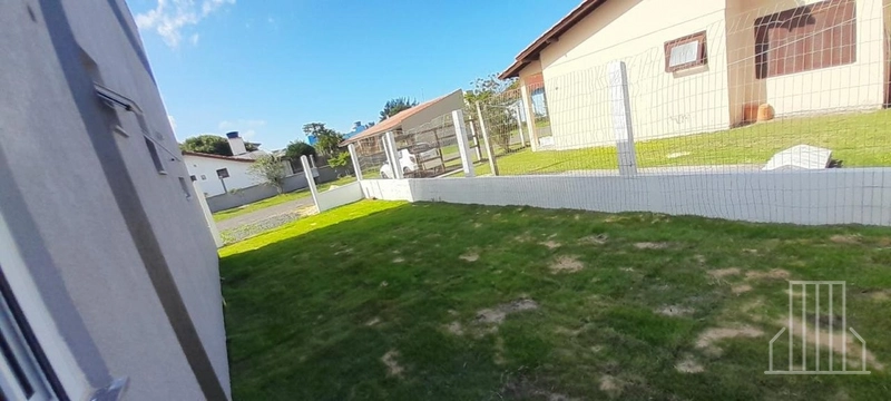 LINDÍSSIMA CASA À VENDA NO BAIRRO PRAIA DO BARCO EM CAPÃO DA CANOA: 9ª foto da galeria de imagens do imóvel