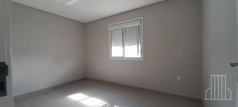 LINDÍSSIMA CASA À VENDA NO BAIRRO PRAIA DO BARCO EM CAPÃO DA CANOA: 11ª foto da galeria de imagens do imóvel