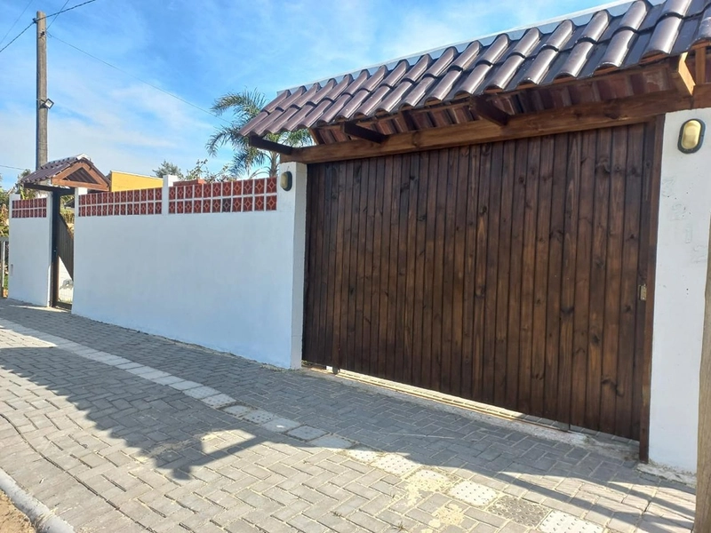 Imóvel com Casa de 1 Dormitório, JK e Piscina em Capão Novo: 37ª foto da galeria de imagens do imóvel