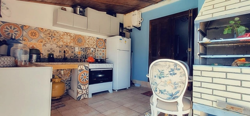 Imóvel com Casa de 1 Dormitório, JK e Piscina em Capão Novo: 9ª foto da galeria de imagens do imóvel