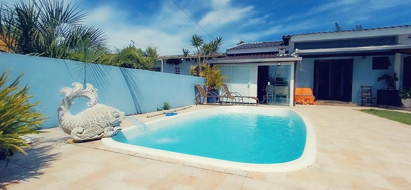 Imóvel com Casa de 1 Dormitório, JK e Piscina em Capão Novo: 3ª foto da galeria de imagens do imóvel