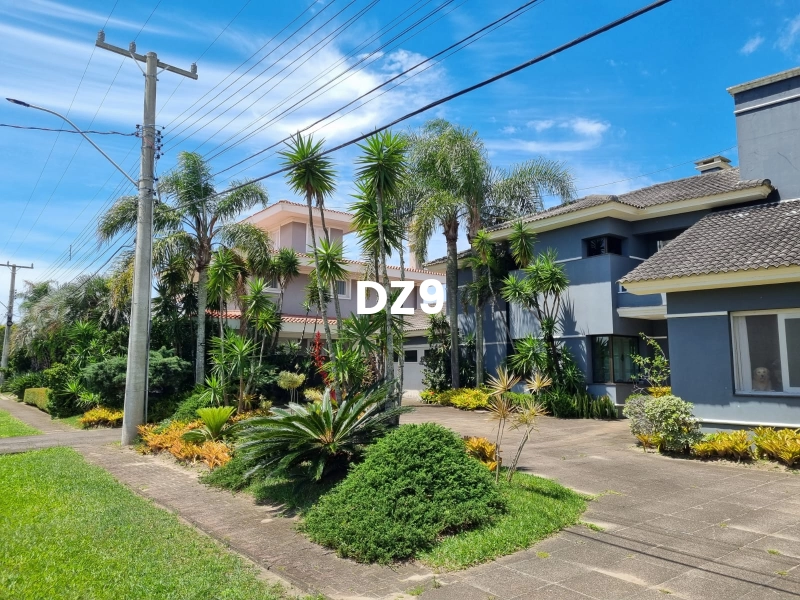 CASA EM CONDOMINIO FECHADO COM 4 SUITES: 4ª foto da galeria de imagens do imóvel