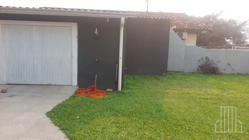 LINDA CASA À VENDA NO BAIRRO SÃO JORGE EM CAPÃO DA CANOA!: 2ª foto da galeria de imagens do imóvel