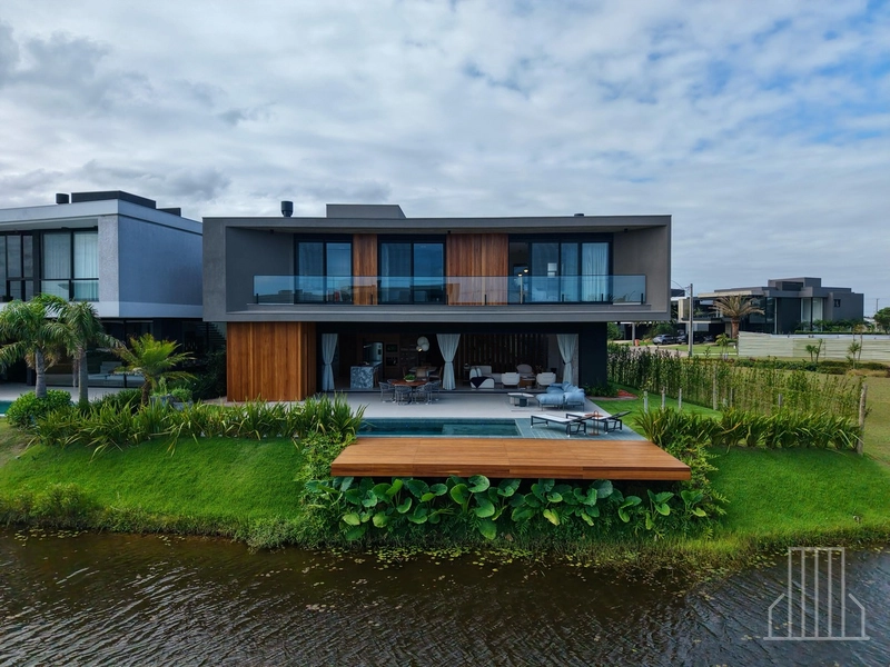 NOVIDADE  CONDOMÍNIO SENSE SOBRADO BEIRA LAGO  À VENDA: 2ª foto da galeria de imagens do imóvel