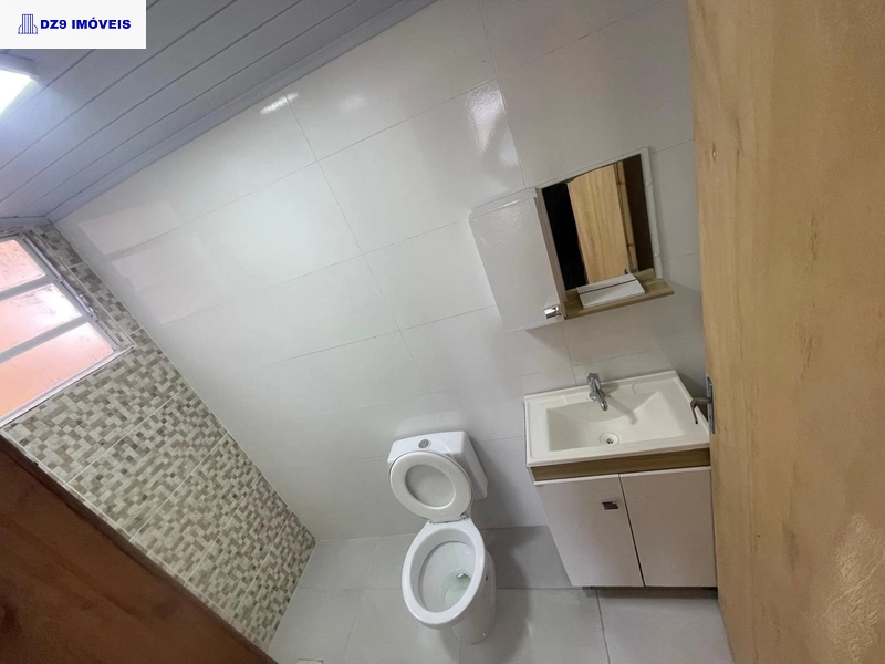 ÓTIMA CASA À VENDA NO BAIRRO CAPÃO NOVO, PRÓXIMA AO MAR: 14ª foto da galeria de imagens do imóvel