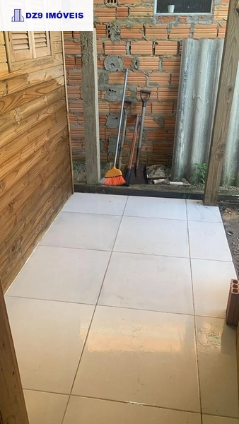 ÓTIMA CASA À VENDA NO BAIRRO CAPÃO NOVO, PRÓXIMA AO MAR: 16ª foto da galeria de imagens do imóvel