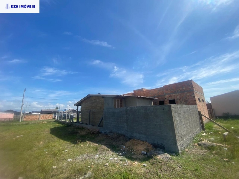 ÓTIMA CASA À VENDA NO BAIRRO CAPÃO NOVO, PRÓXIMA AO MAR: 6ª foto da galeria de imagens do imóvel