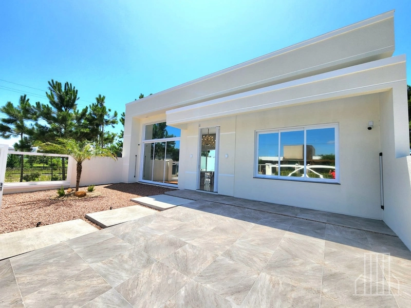 BELÍSSIMA  CASA A VENDA COM 3 DORMITÓRIOS E 1 SUÍTE!: 1ª foto da galeria de imagens do imóvel