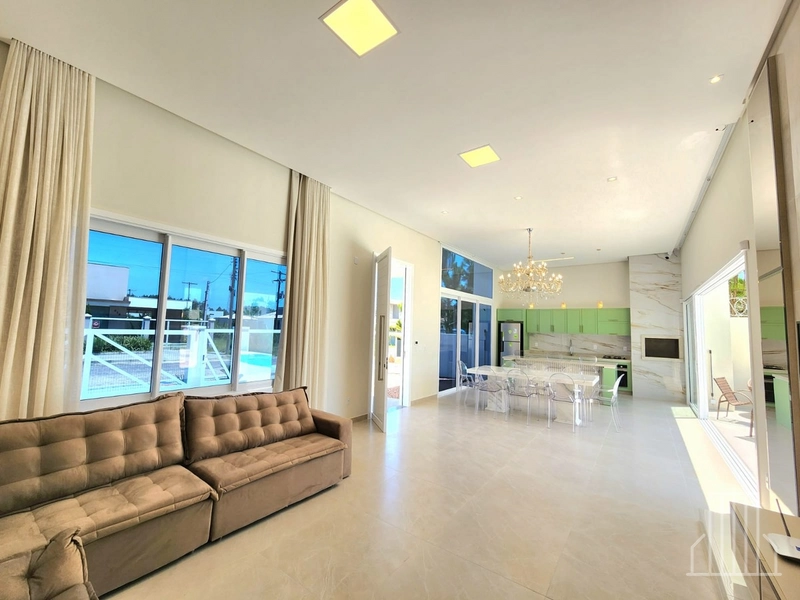 BELÍSSIMA  CASA A VENDA COM 3 DORMITÓRIOS E 1 SUÍTE!: 10ª foto da galeria de imagens do imóvel