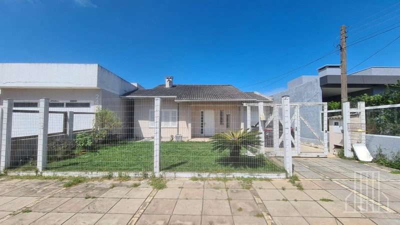 LINDA CASA COM ÓTIMO ESPAÇO NO BAIRRO SANTO ANTONIO: 4ª foto da galeria de imagens do imóvel