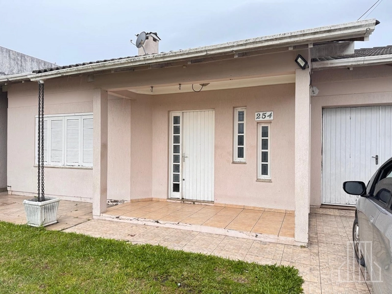 LINDA CASA COM ÓTIMO ESPAÇO NO BAIRRO SANTO ANTONIO: 1ª foto da galeria de imagens do imóvel
