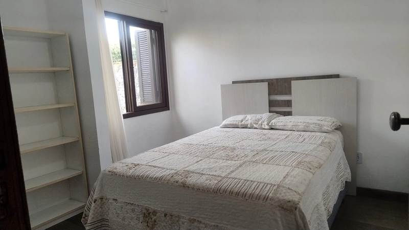 Residência com 3 Dormitórios e Excelente Aproveitamento de Espaço no Bairro Capão Novo!: 10ª foto da galeria de imagens do imóvel