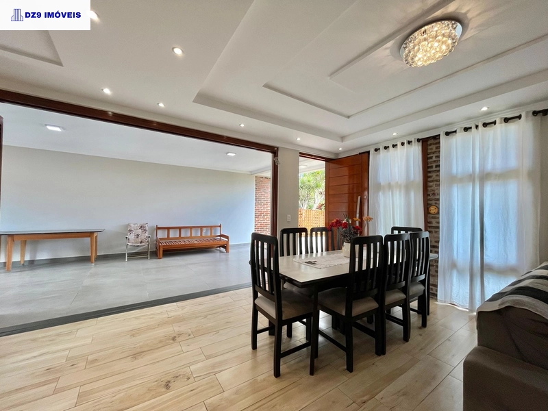 Lindo Sobrado a venda em Capão Novo a 250m do Mar!: 12ª foto da galeria de imagens do imóvel