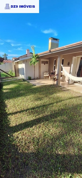 CASA COM EXECELENTE LOCALIZAÇÃO - EM CAPÃO NOVO: 2ª foto da galeria de imagens do imóvel