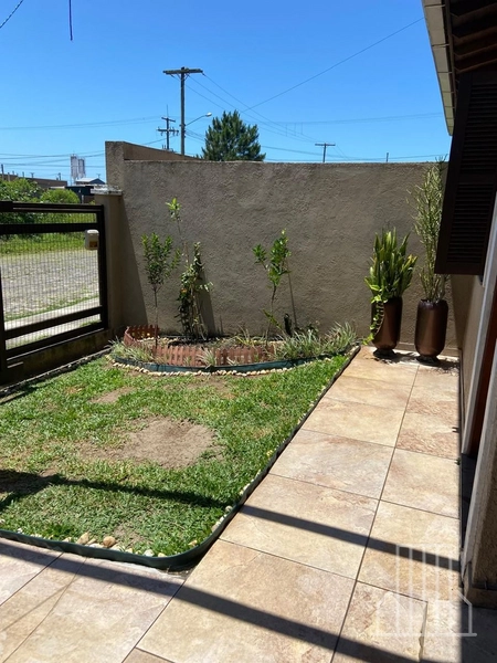 LINDO SOBRADO EM CAPÃO NOVO!: 3ª foto da galeria de imagens do imóvel