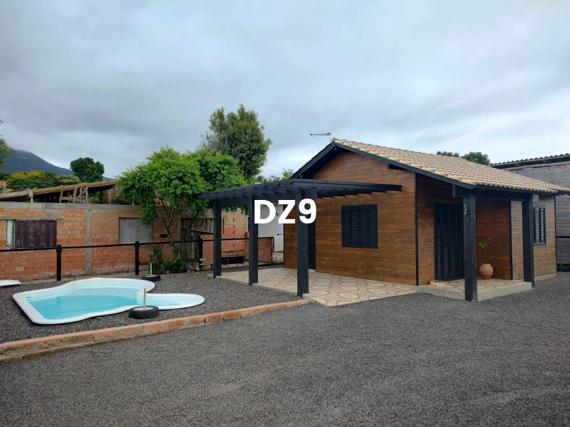 CHARMOSA CASA DE MADEIRA EM MORRO ALTO, MAQUINÉ!: 3ª foto da galeria de imagens do imóvel