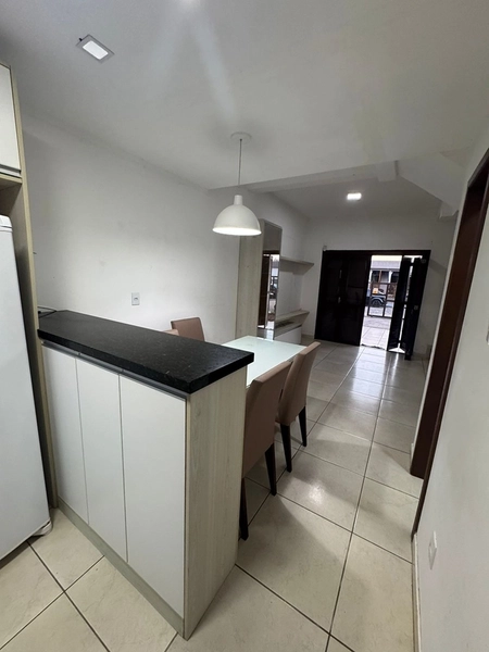 Aluguel Anual em Excelente Localização – Sobrado com 2 Suítes!: 4ª foto da galeria de imagens do imóvel