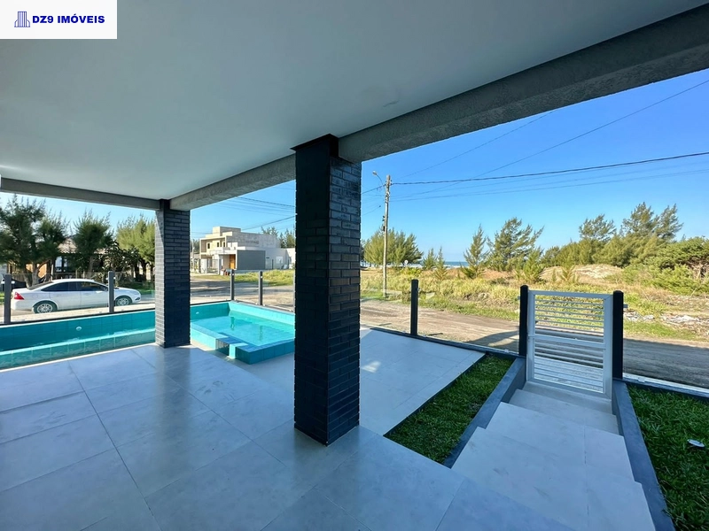 MAGNÍFICA CASA DE ESQUINA COM PISCINA E VISTA PARA O MAR: 32ª foto da galeria de imagens do imóvel