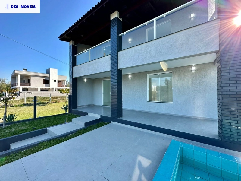 MAGNÍFICA CASA DE ESQUINA COM PISCINA E VISTA PARA O MAR: 30ª foto da galeria de imagens do imóvel