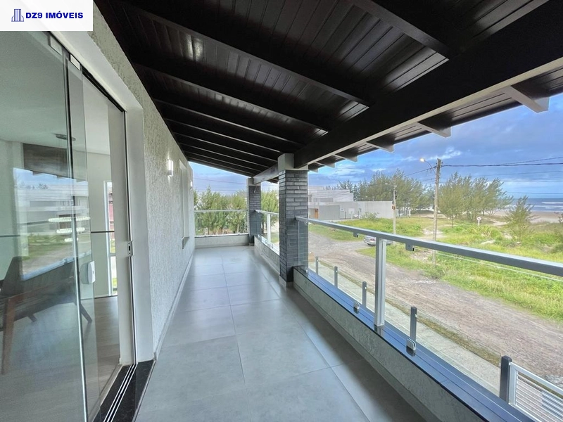 MAGNÍFICA CASA DE ESQUINA COM PISCINA E VISTA PARA O MAR: 23ª foto da galeria de imagens do imóvel