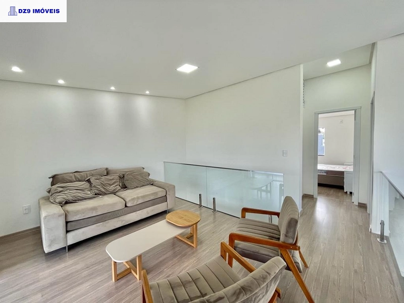 MAGNÍFICA CASA DE ESQUINA COM PISCINA E VISTA PARA O MAR: 21ª foto da galeria de imagens do imóvel