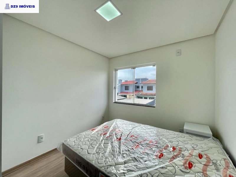 MAGNÍFICA CASA DE ESQUINA COM PISCINA E VISTA PARA O MAR: 24ª foto da galeria de imagens do imóvel