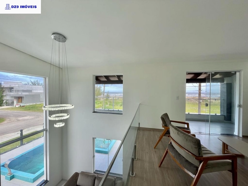 MAGNÍFICA CASA DE ESQUINA COM PISCINA E VISTA PARA O MAR: 22ª foto da galeria de imagens do imóvel