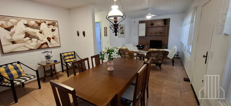 BELÍSSIMA CASA EM LOCALIZAÇÃO PRIVILEGIADA: 12ª foto da galeria de imagens do imóvel