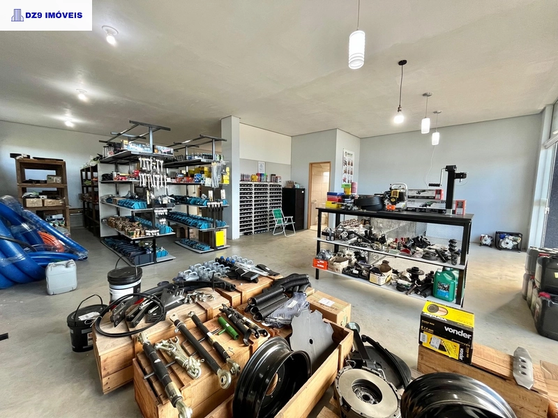 Apartamento + Pavilhão com Mecânica em Área Ampla!: 24ª foto da galeria de imagens do imóvel