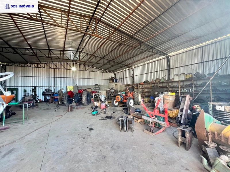 Apartamento + Pavilhão com Mecânica em Área Ampla!: 28ª foto da galeria de imagens do imóvel