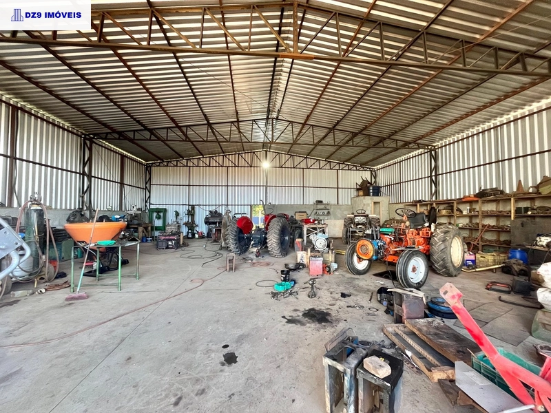 Apartamento + Pavilhão com Mecânica em Área Ampla!: 27ª foto da galeria de imagens do imóvel