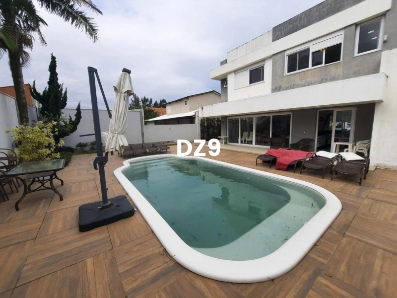 CASA MODERNA E AGRADÁVEL À VENDA!: 6ª foto da galeria de imagens do imóvel