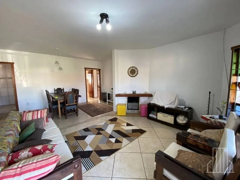 LINDA CASA COM AMPLIO PÁTIO E EXCELENTE LOCALIZAÇÃO EM XANGRI-LÁ!: 7ª foto da galeria de imagens do imóvel