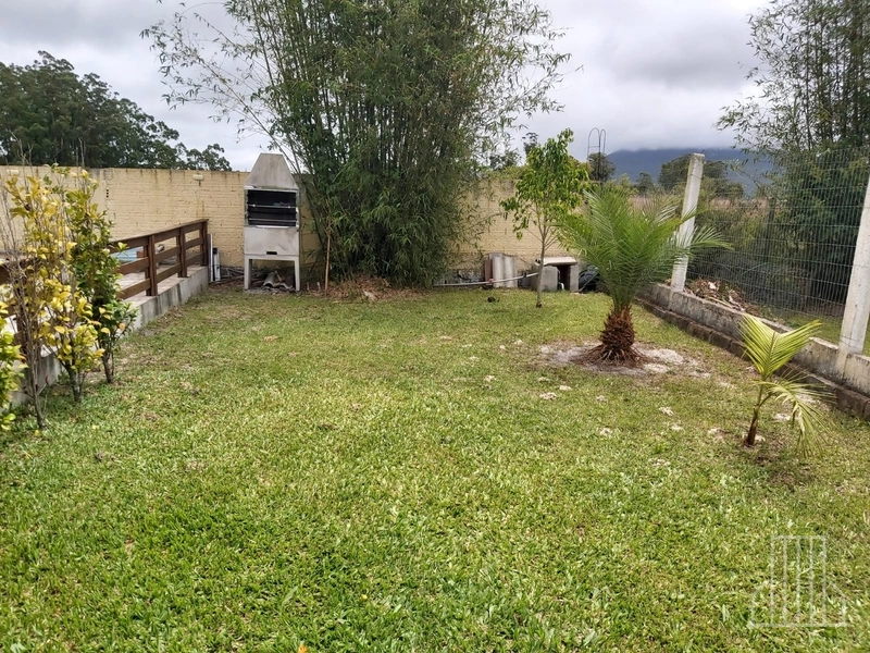 LINDA CASA DE MADEIRA EM MORRO ALTO – MAQUINÉ!: 4ª foto da galeria de imagens do imóvel